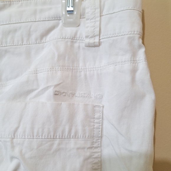 DKNY White Capris - Picture 4 of 5